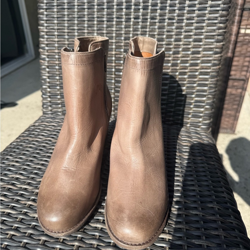 Frye Women’s Boots